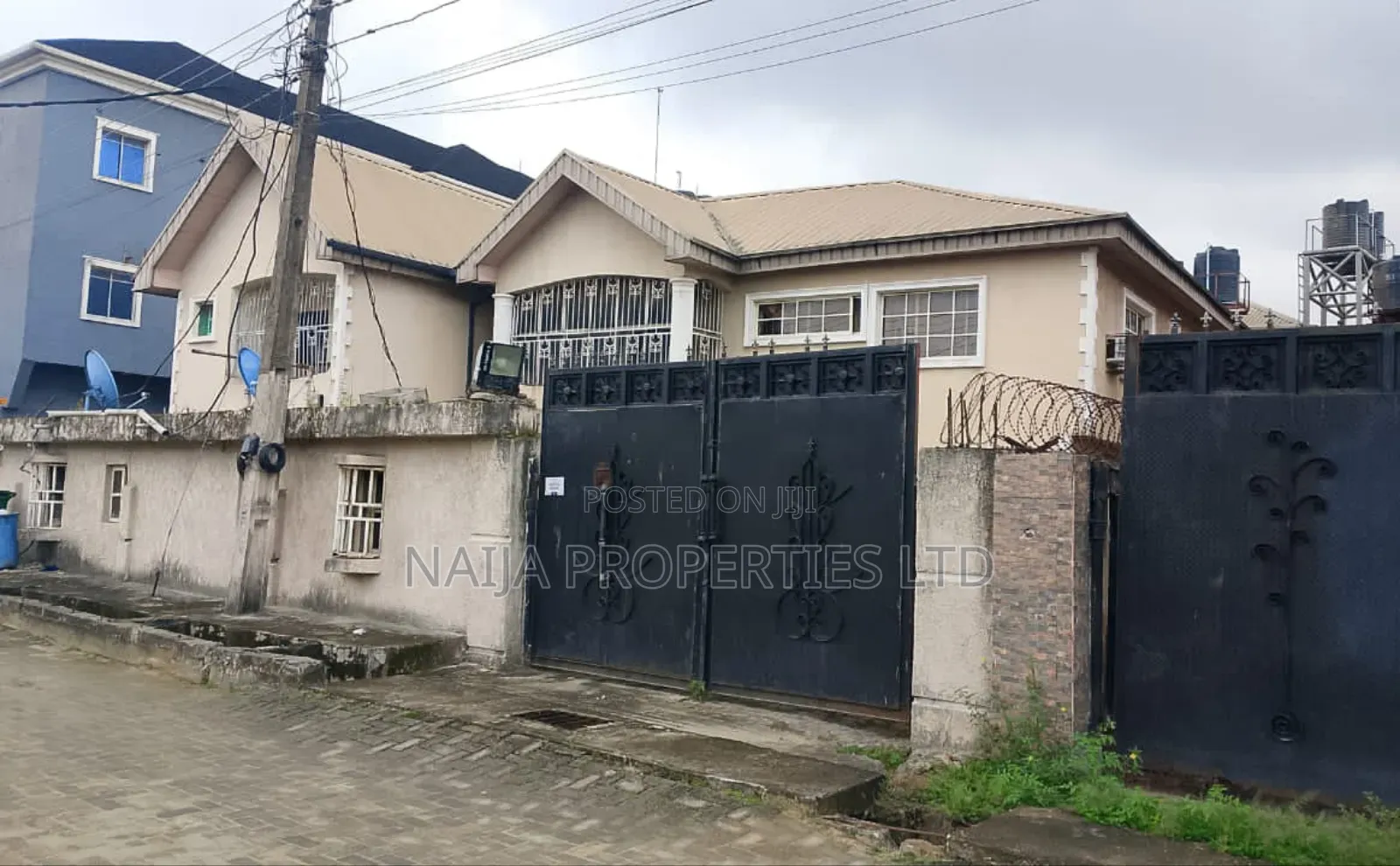 3bdrm Block of Flats in Happyland Estate, Sangotedo for sale