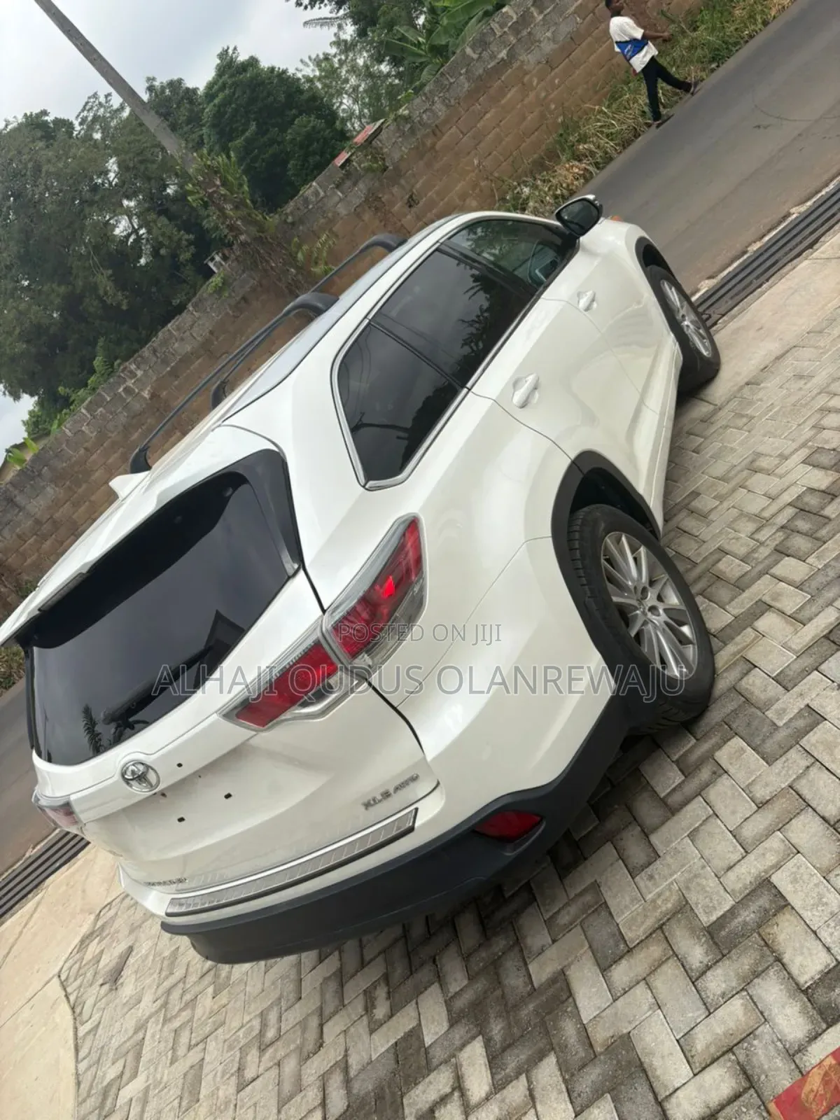 Toyota Highlander LE Plus V6 4x2 (3.5L 6cyl 6A) 2016 White