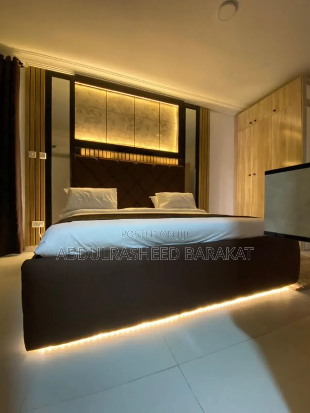 Exquisite Two Bedroom Apartment With Tennis