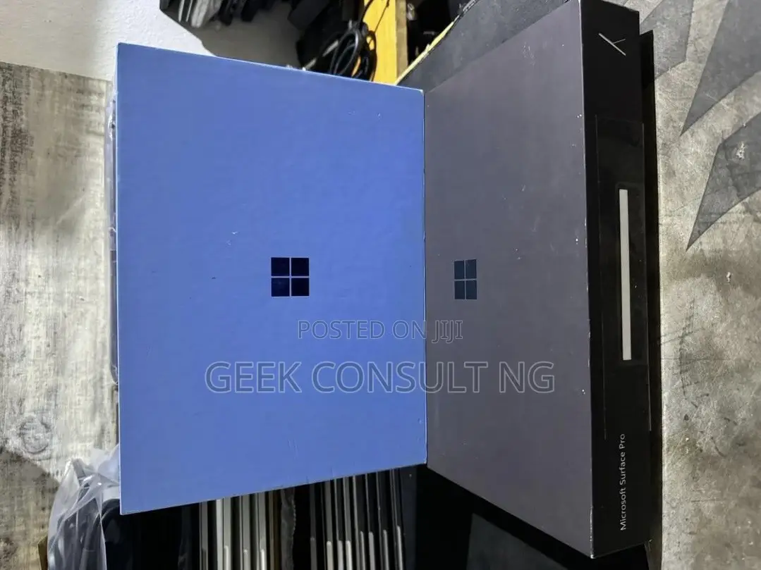 New Microsoft Surface Pro 11th Edition, a Copilot+ PC 16GB SSD 512GB