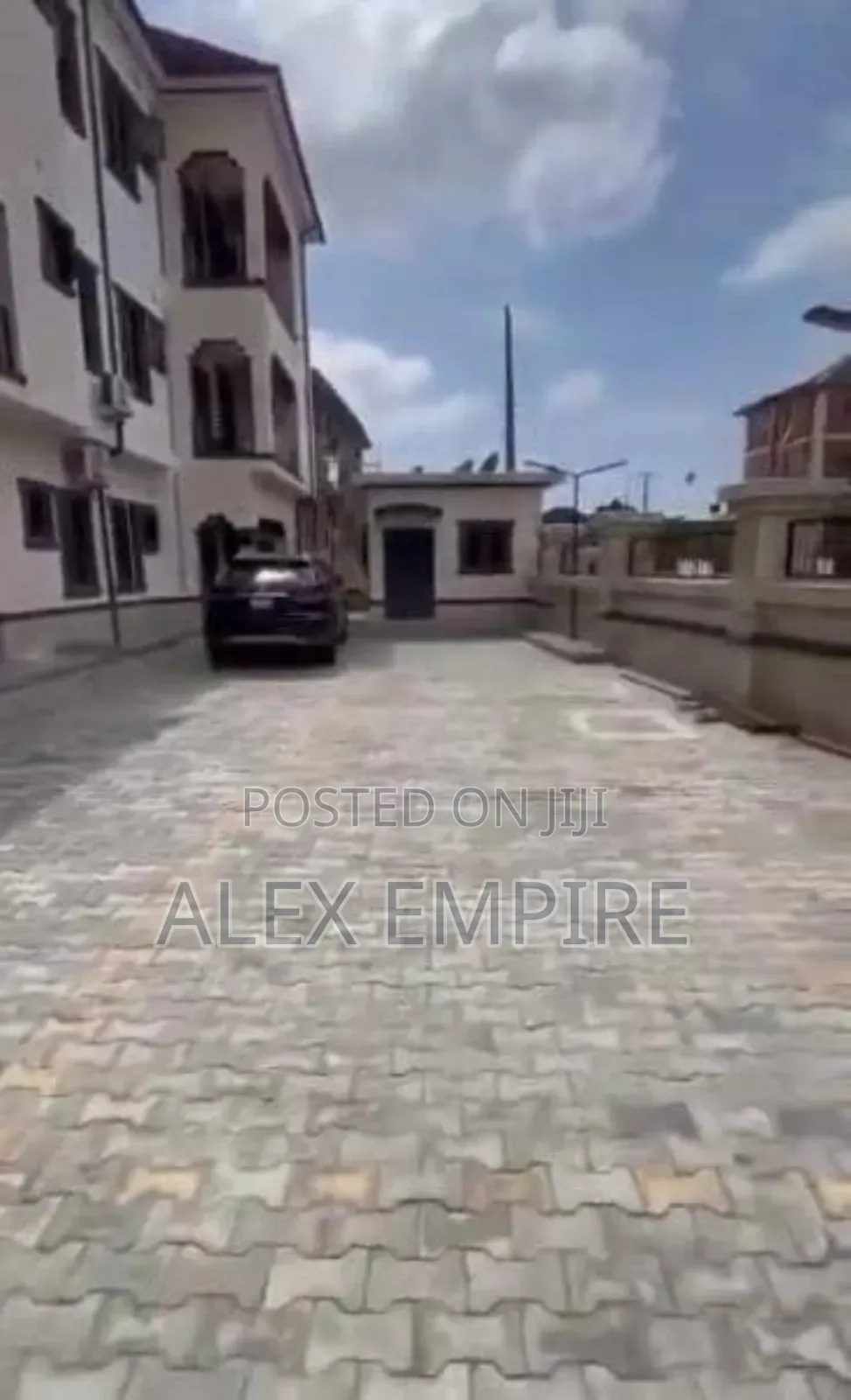 2bdrm Block of Flats in Amuwo-Odofin for sale