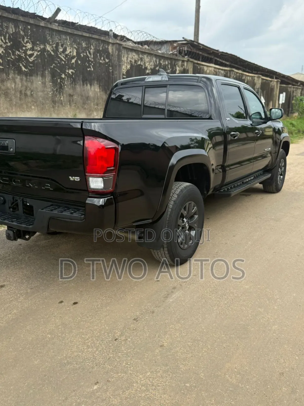 Toyota Tacoma SR5 2021 Black
