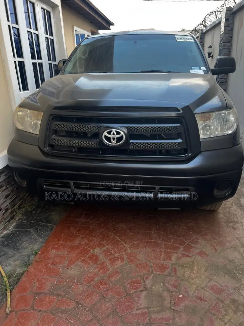 Toyota Tundra 2013 Gray