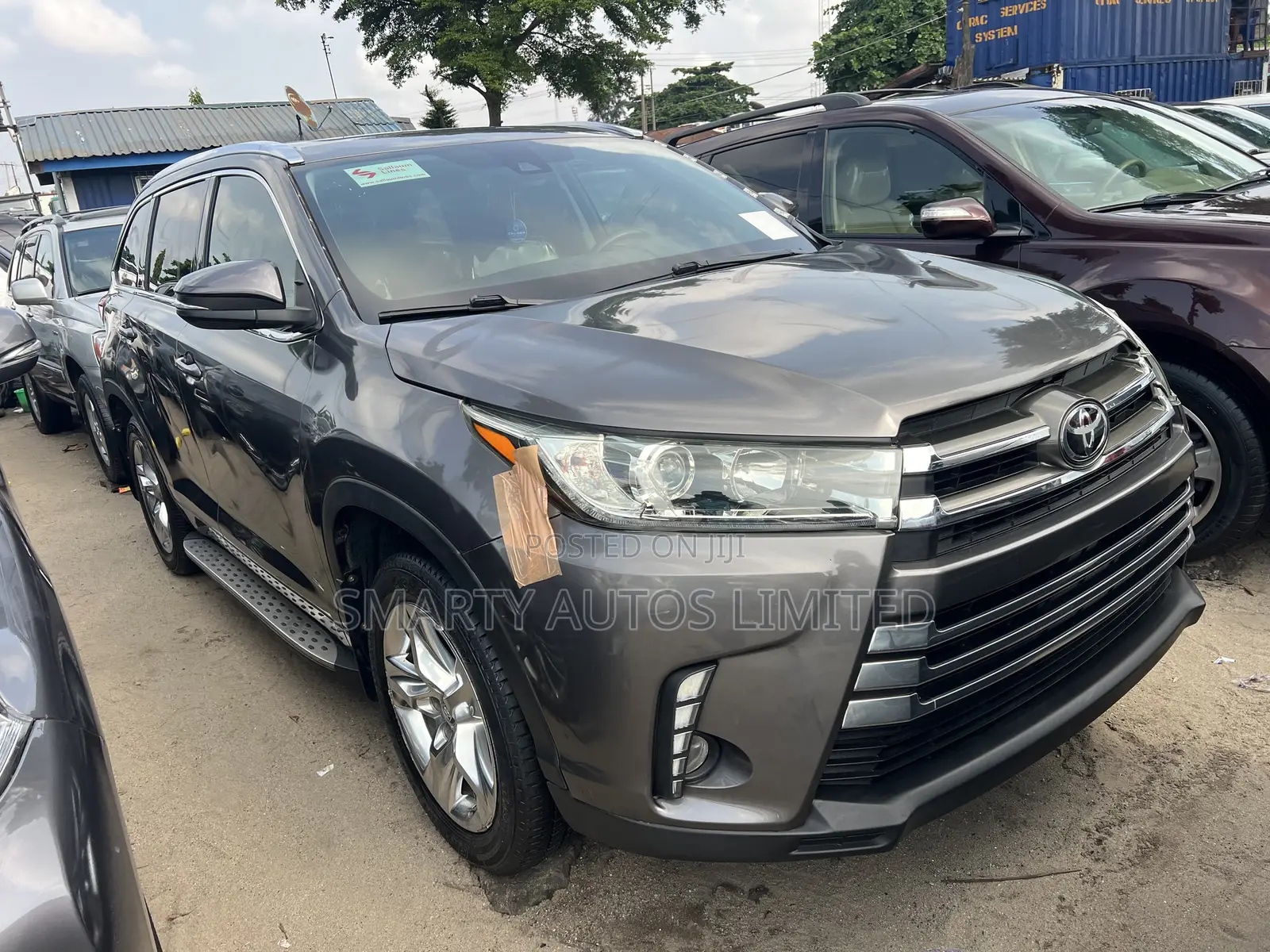 Toyota Highlander 2018 Brown