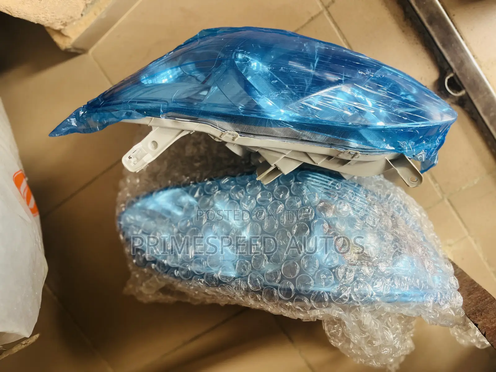 Set of Corolla 2005 Headlamp