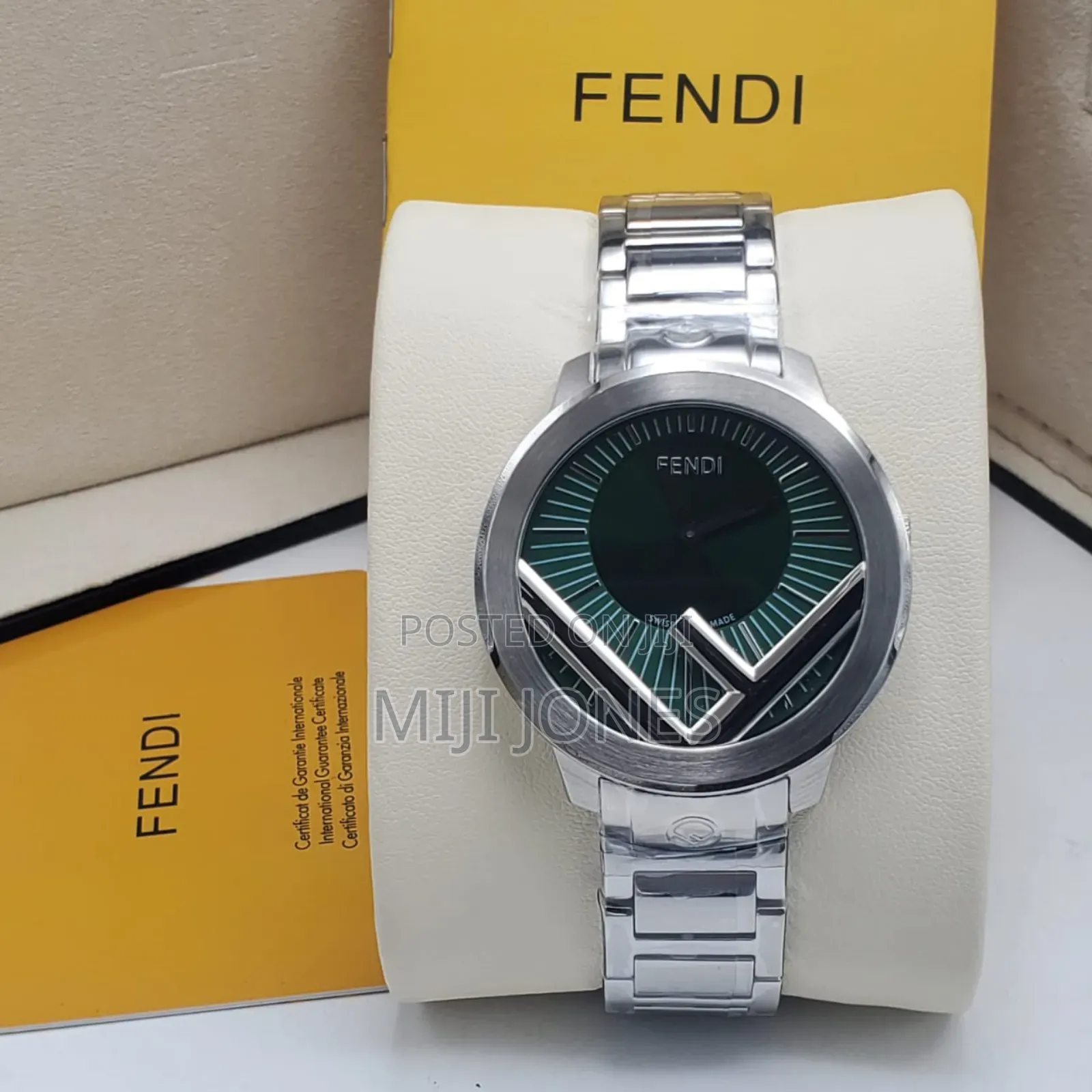 *Fendi Women’S Battery‐Powered Chain‐Strap Watch*