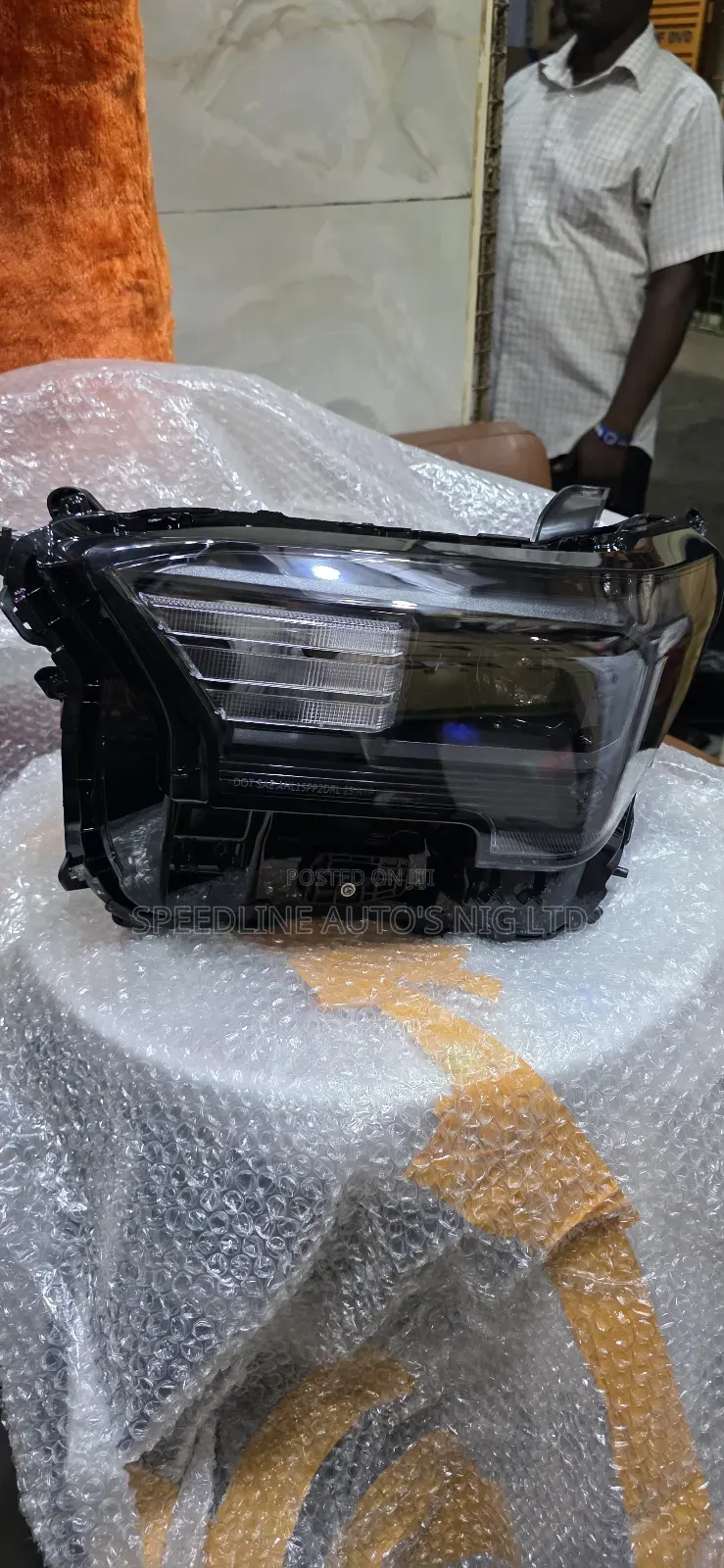 Complete Set Of Head Lamp Toyota Tacma 2024/2025