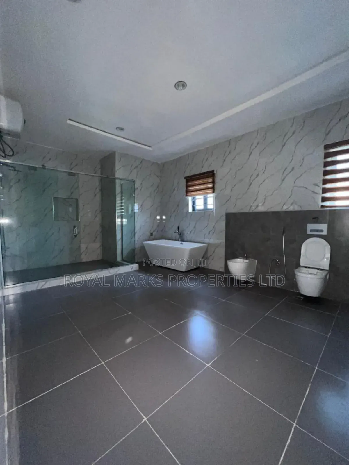 6bdrm Duplex in Katampe Extension for sale