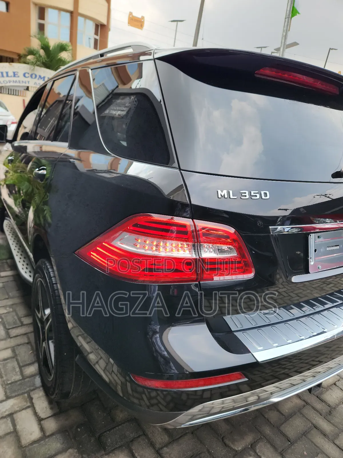 Mercedes-Benz M Class ML350 4MATIC 4dr SUV AWD (3.5L 6cyl 7A) 2014