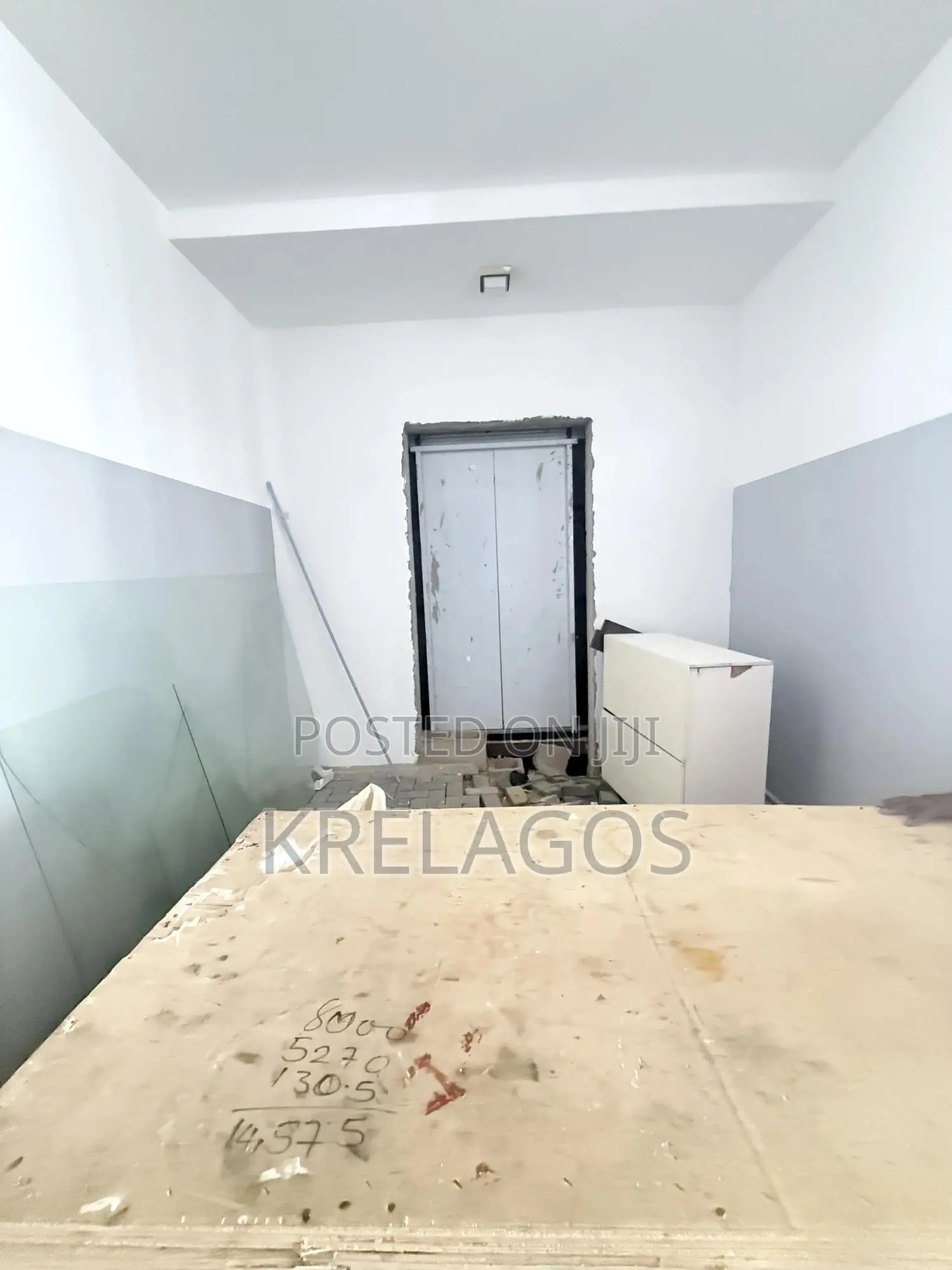 2bdrm Apartment in Lekki Phase 1 for sale