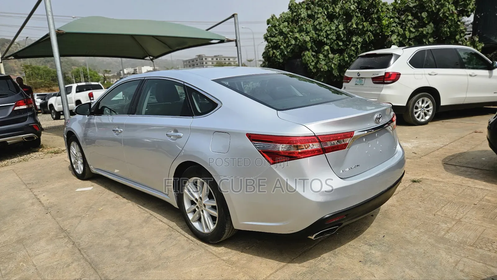 Toyota Avalon XLE Sedar FWD (3.5L 6cyl 6A) 2013 Silver