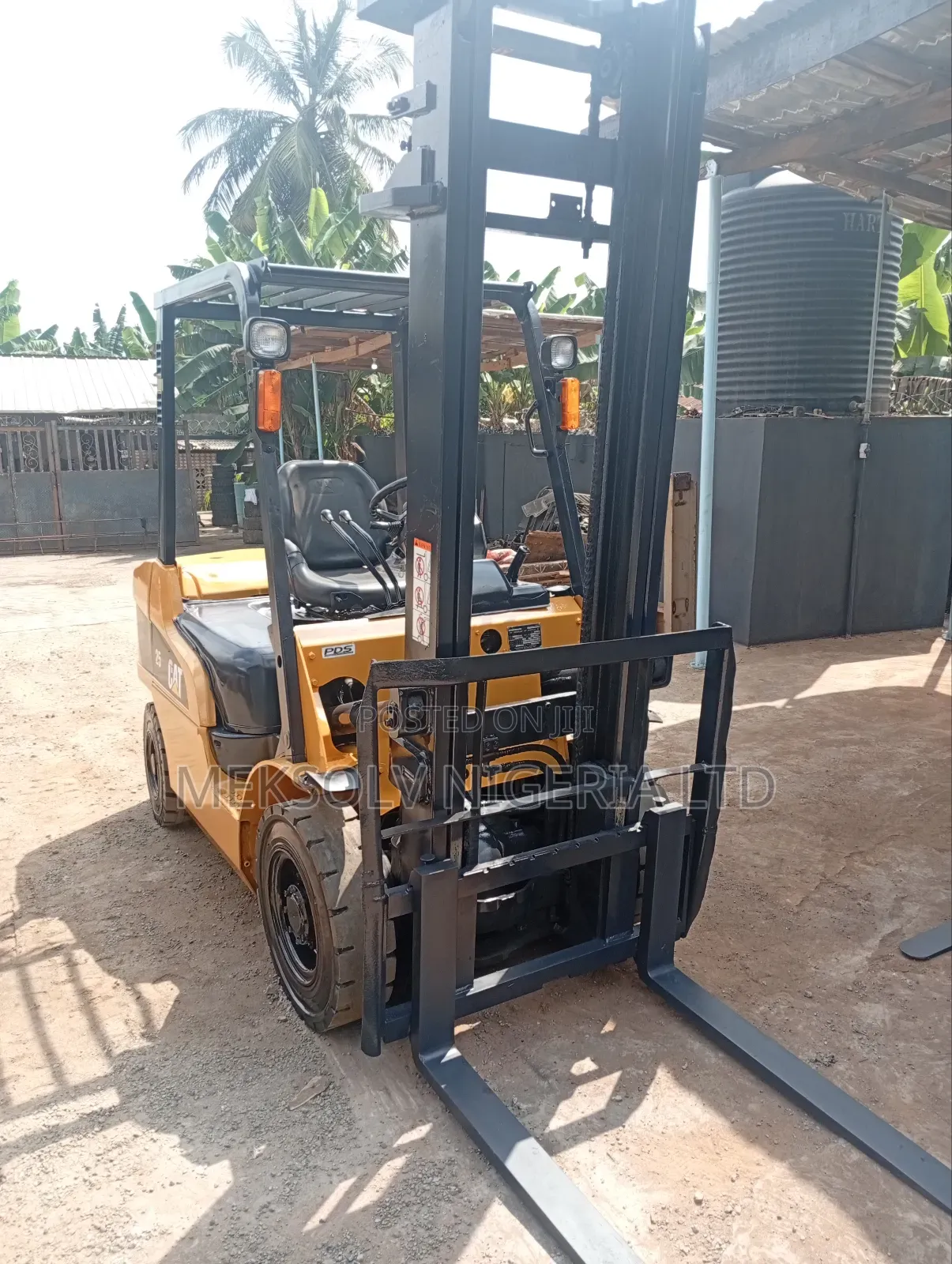 2.5tons Caterpillar Forklift
