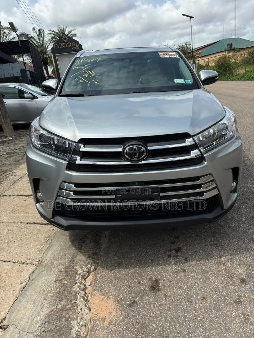 Toyota Highlander 2017 Silver
