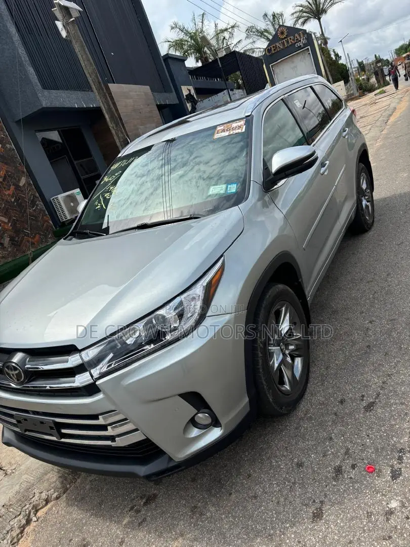 Toyota Highlander 2017 Silver