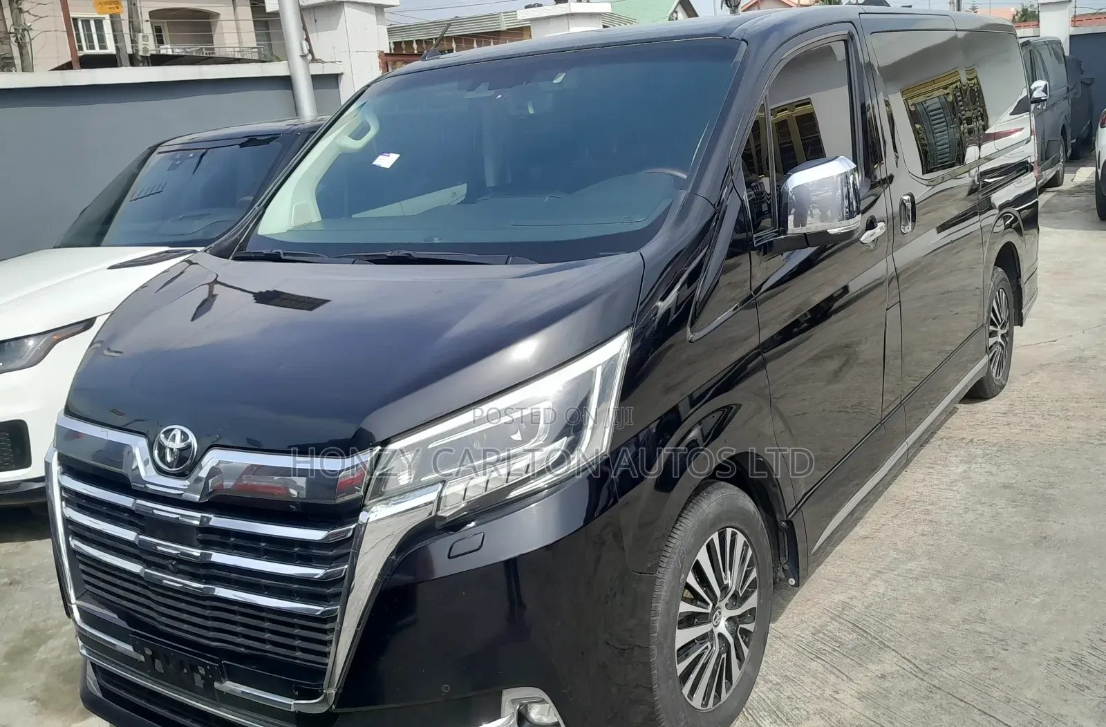 Toyota Granvia 2020 Black
