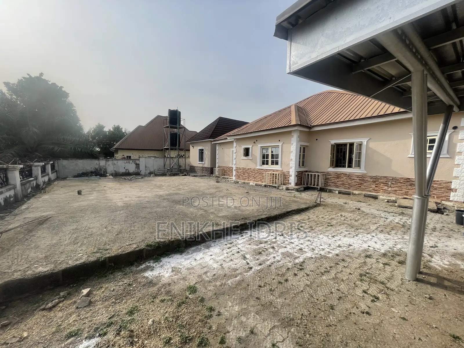 3bdrm Bungalow in ., Lugbe District for sale