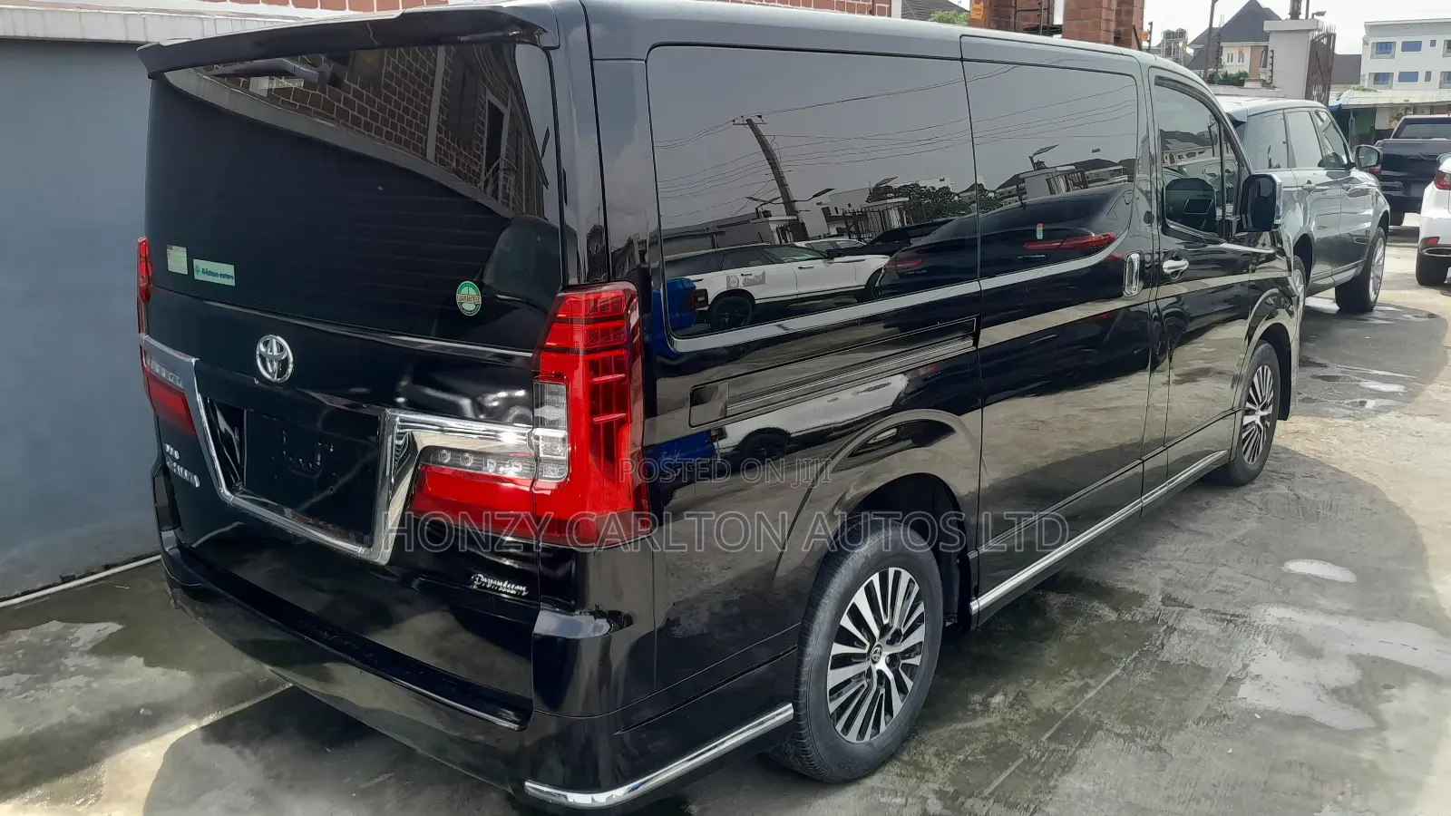 Toyota Granvia 2023 Black