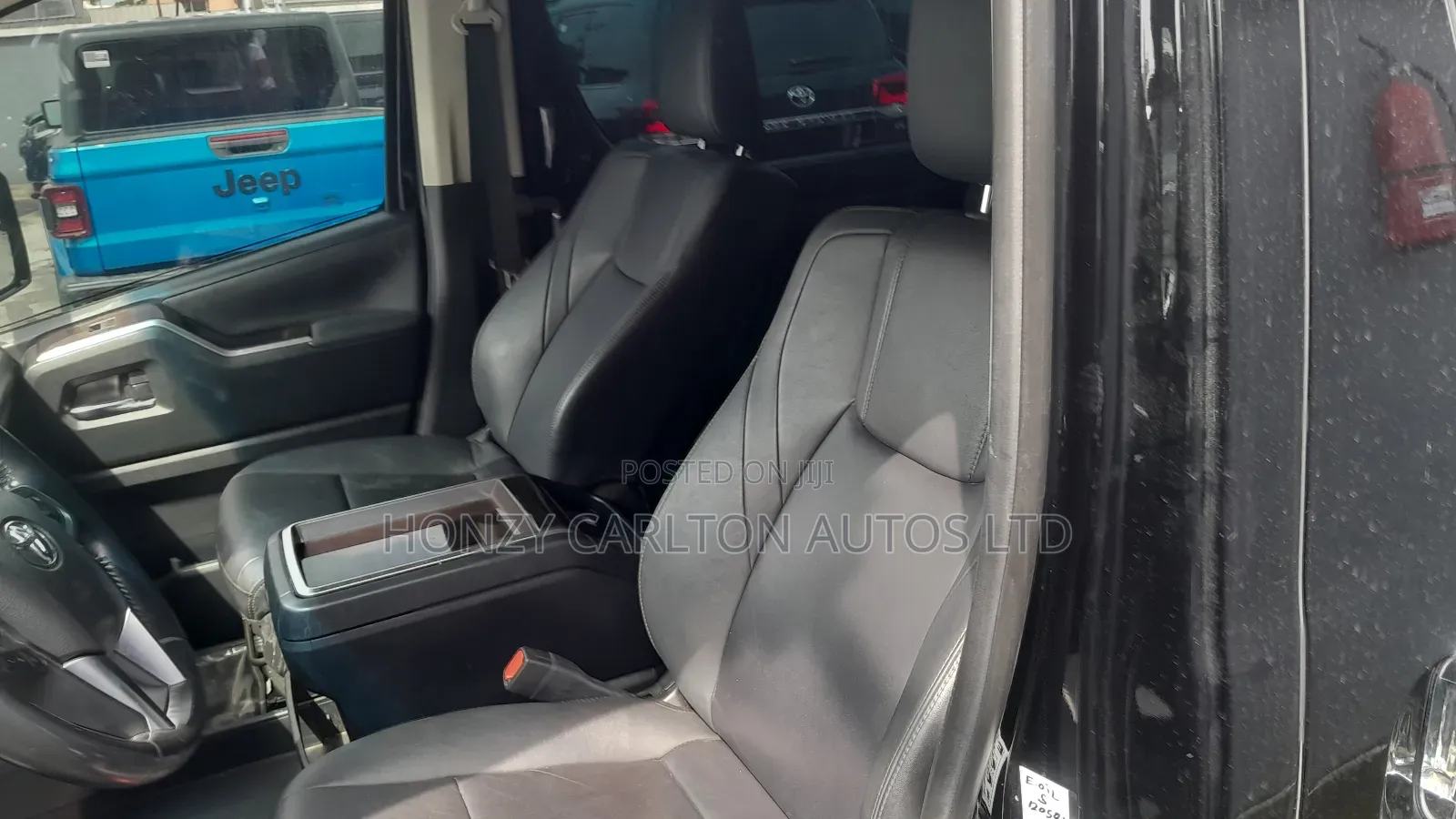 Toyota Granvia 2023 Black