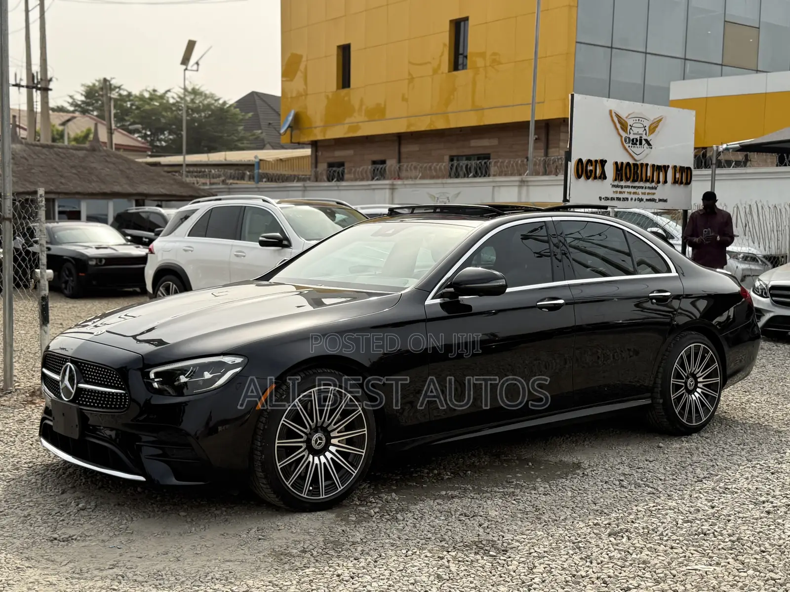 Mercedes-Benz E350 2023 Black