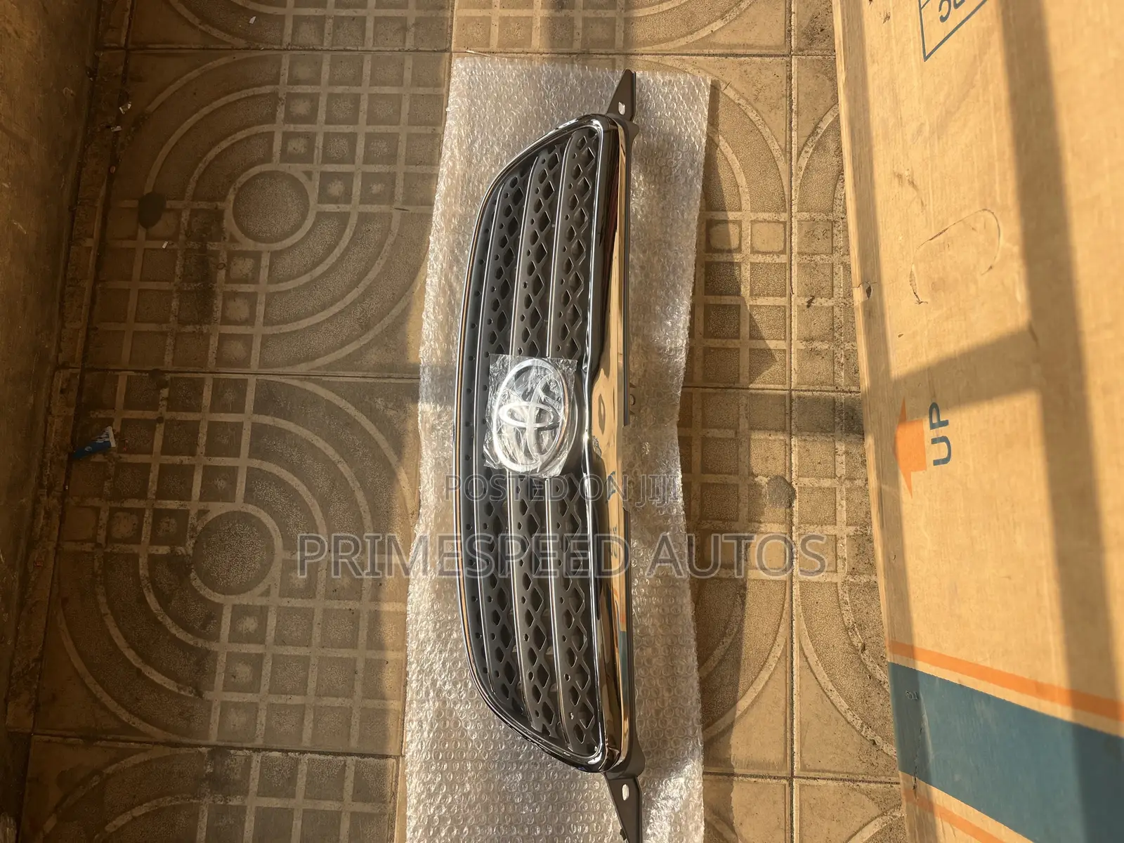 Front Grill Corolla 2005 Model
