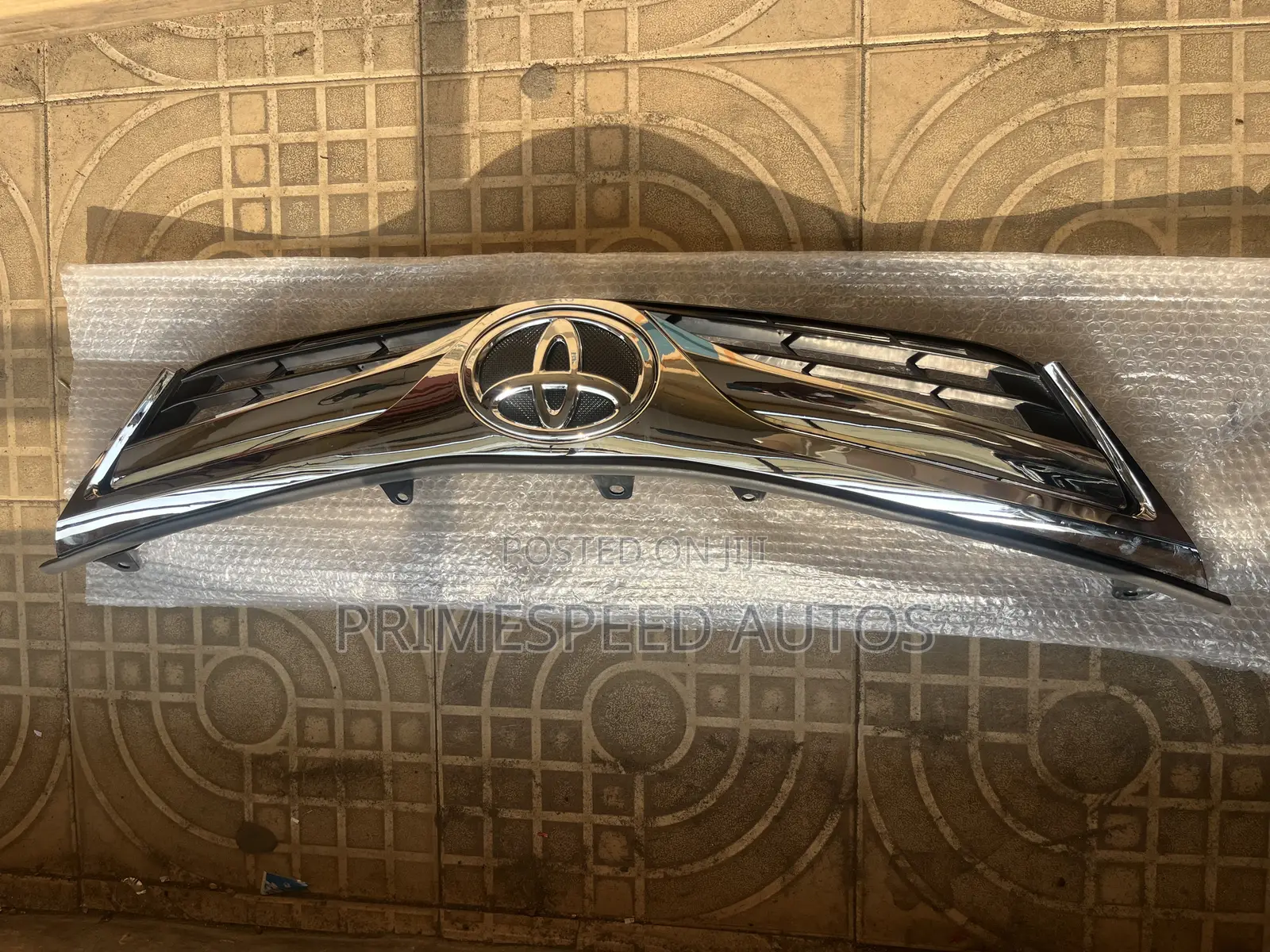 Front Grill Camry 2012 Model