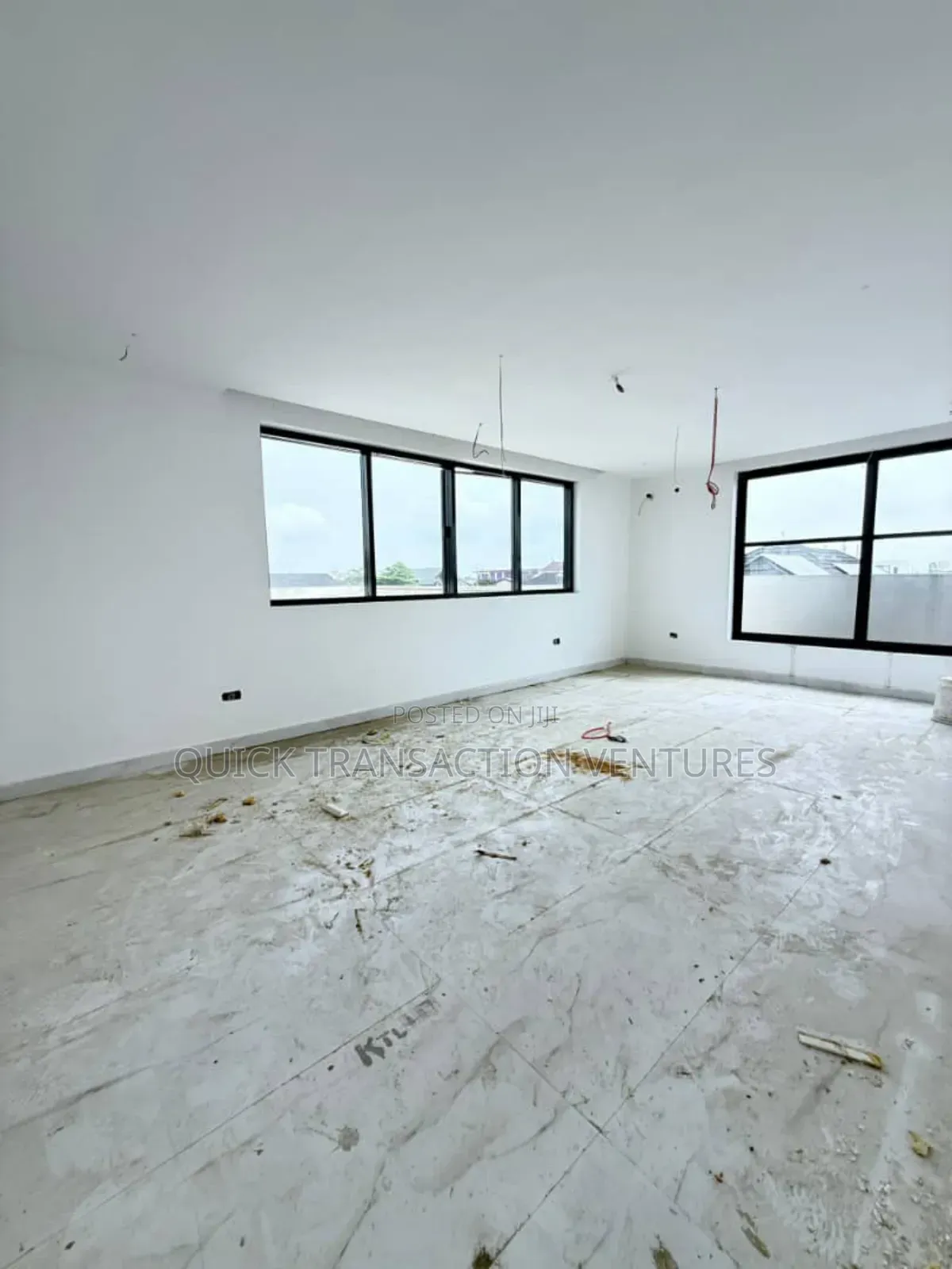 4bdrm Duplex in Garwood Estate, Chevron for sale