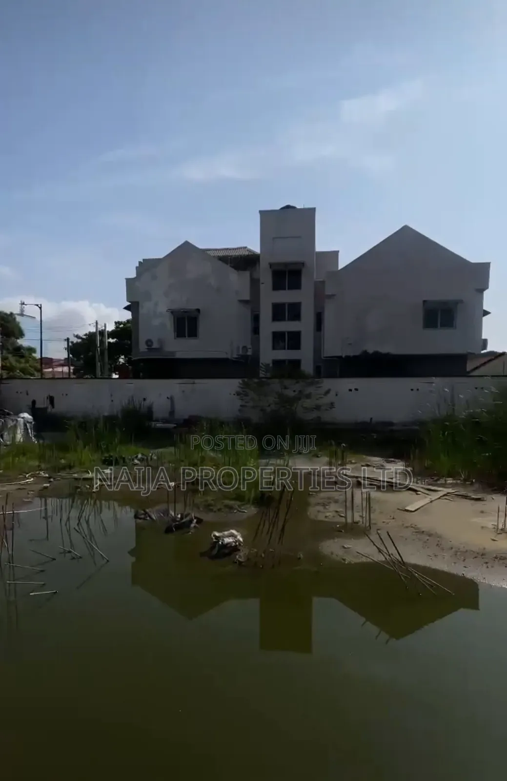 700sqm of Corner Piece Land With Piling at Victoria Island for Sale