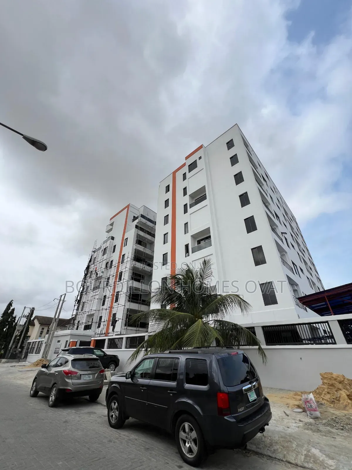 4bdrm Penthouse in Lekki Phase 1 for sale