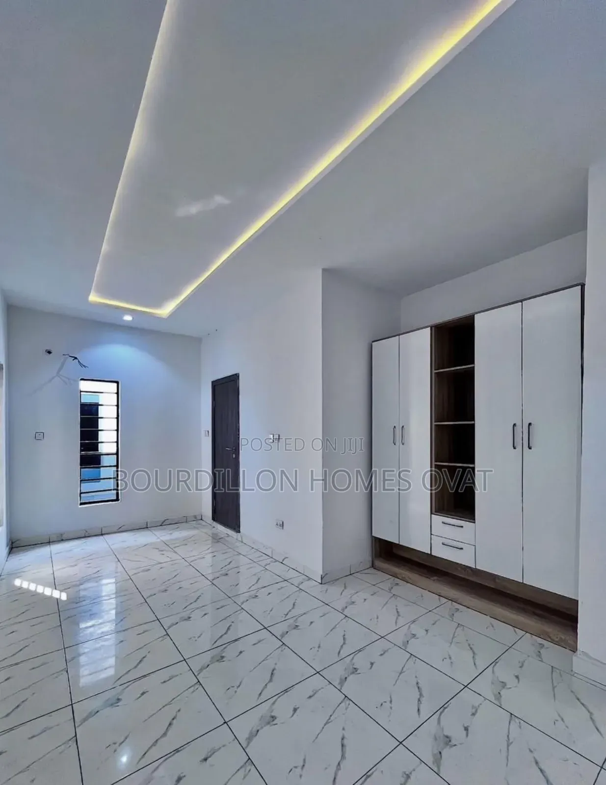 4bdrm Duplex in Ikota for sale