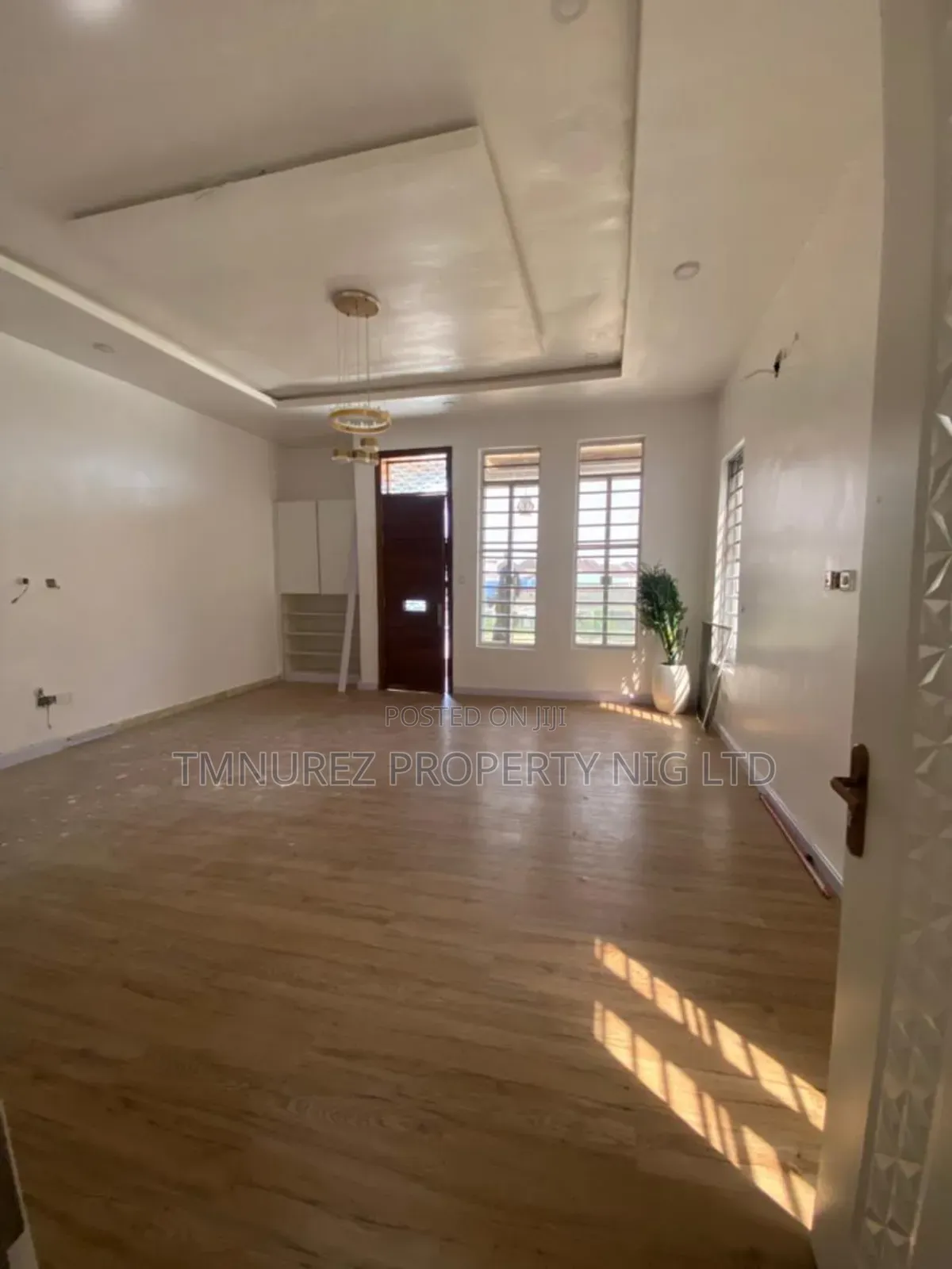1bdrm Apartment in Orchild Road, Chevron for rent