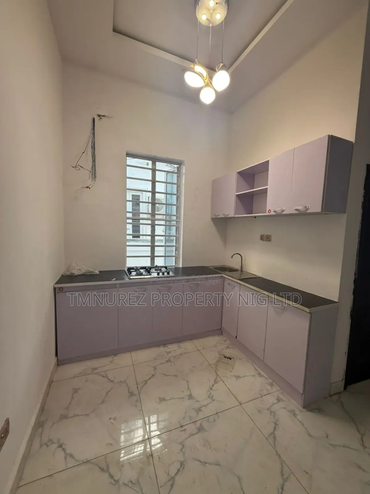 Studio Apartment in Orchild Road, Chevron for rent