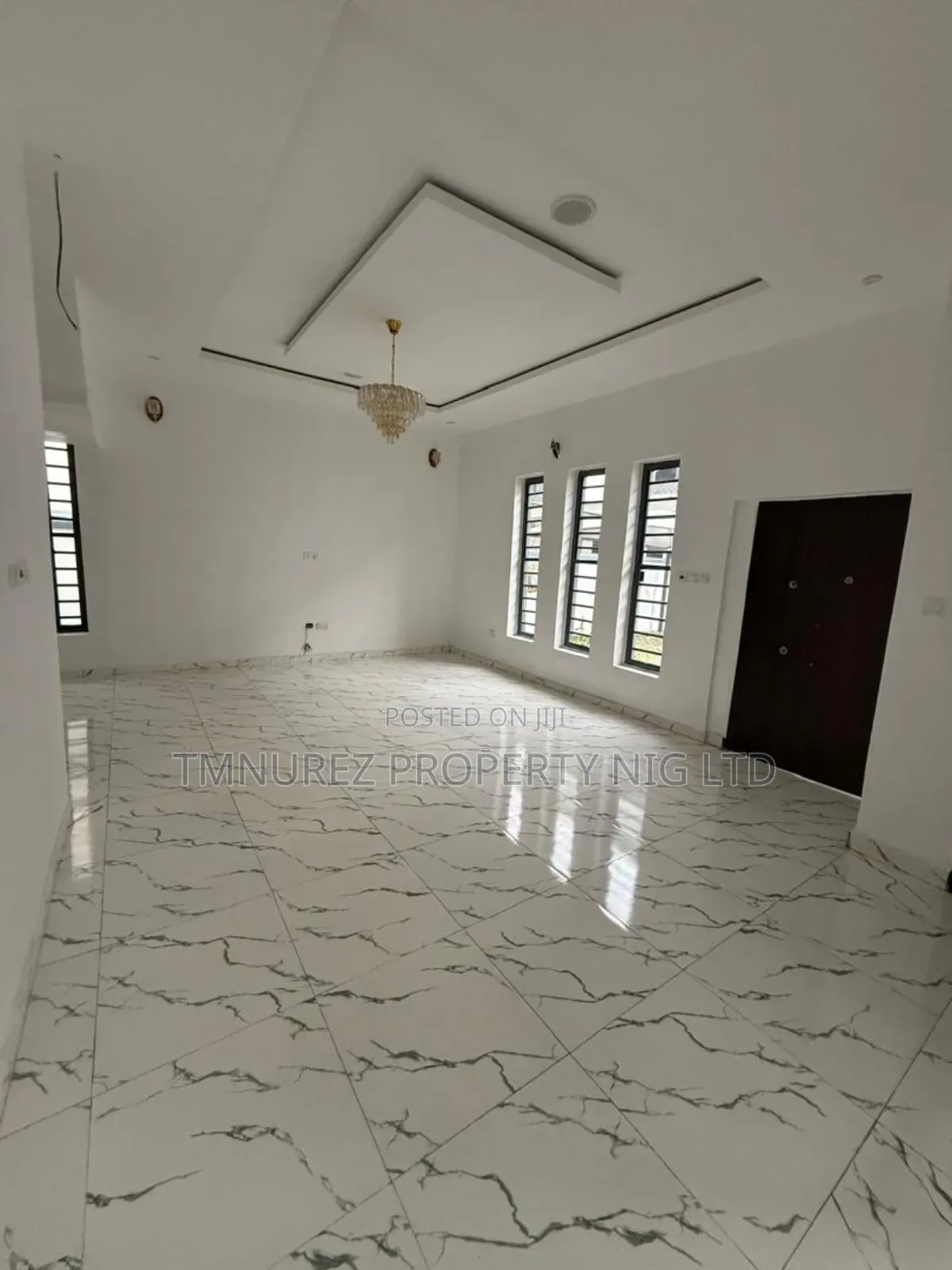 Studio Apartment in Orchild Road, Chevron for rent