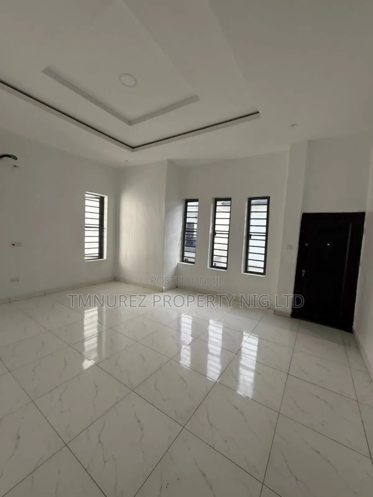 Studio Apartment in Orchild Road, Chevron for rent