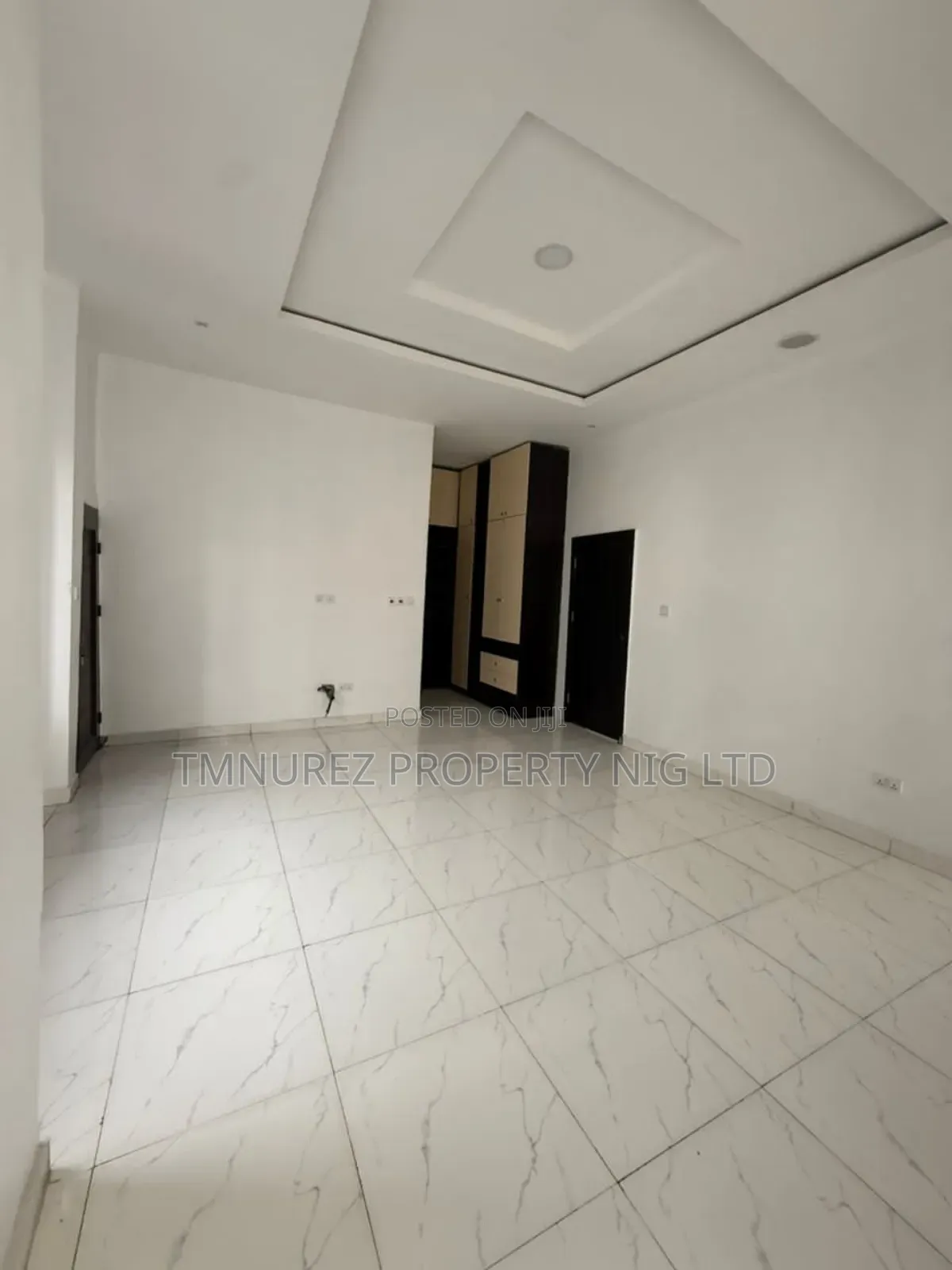Studio Apartment in Orchild Road, Chevron for rent