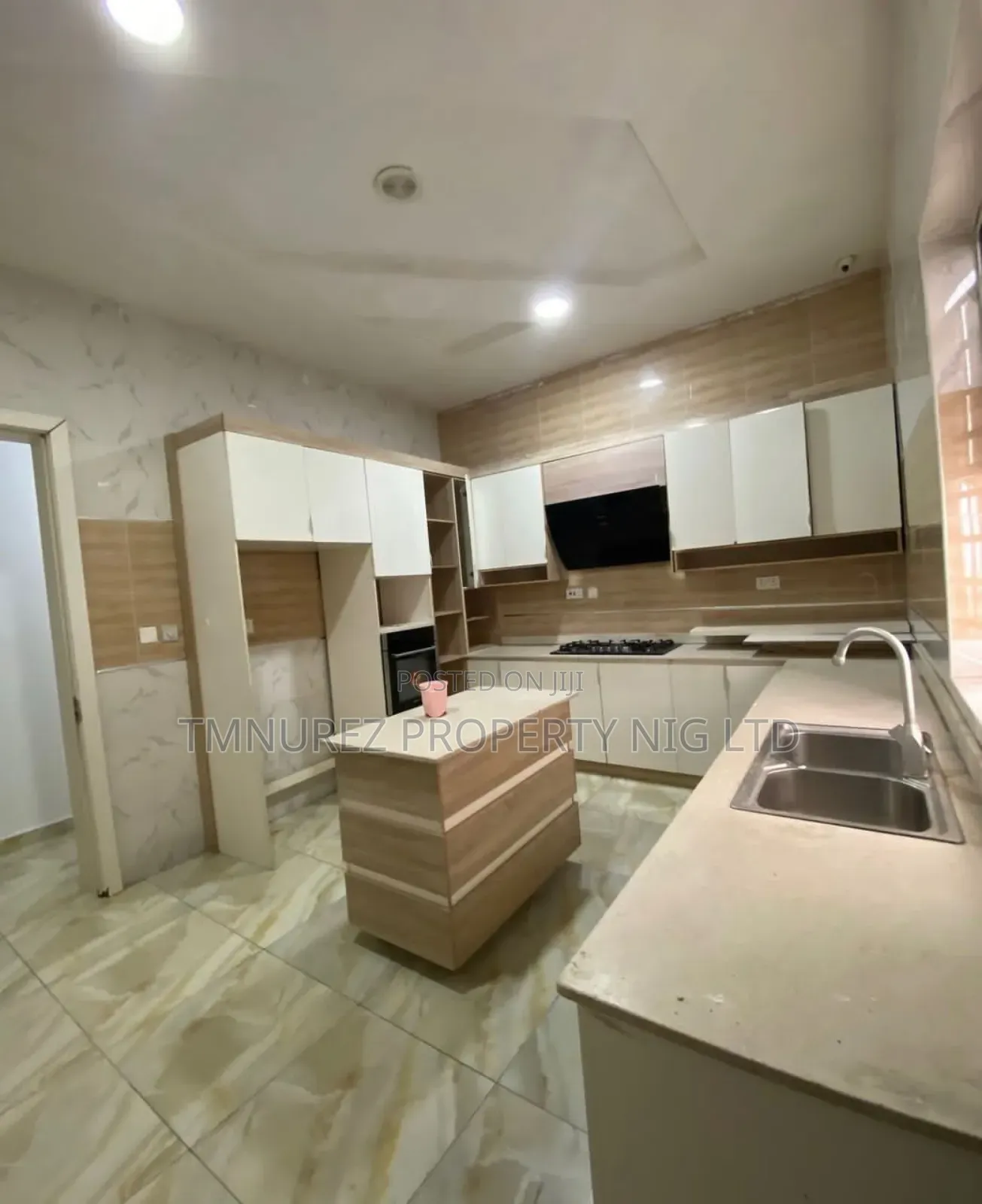 Studio Apartment in Ora Extension Lekki, Chevron for rent