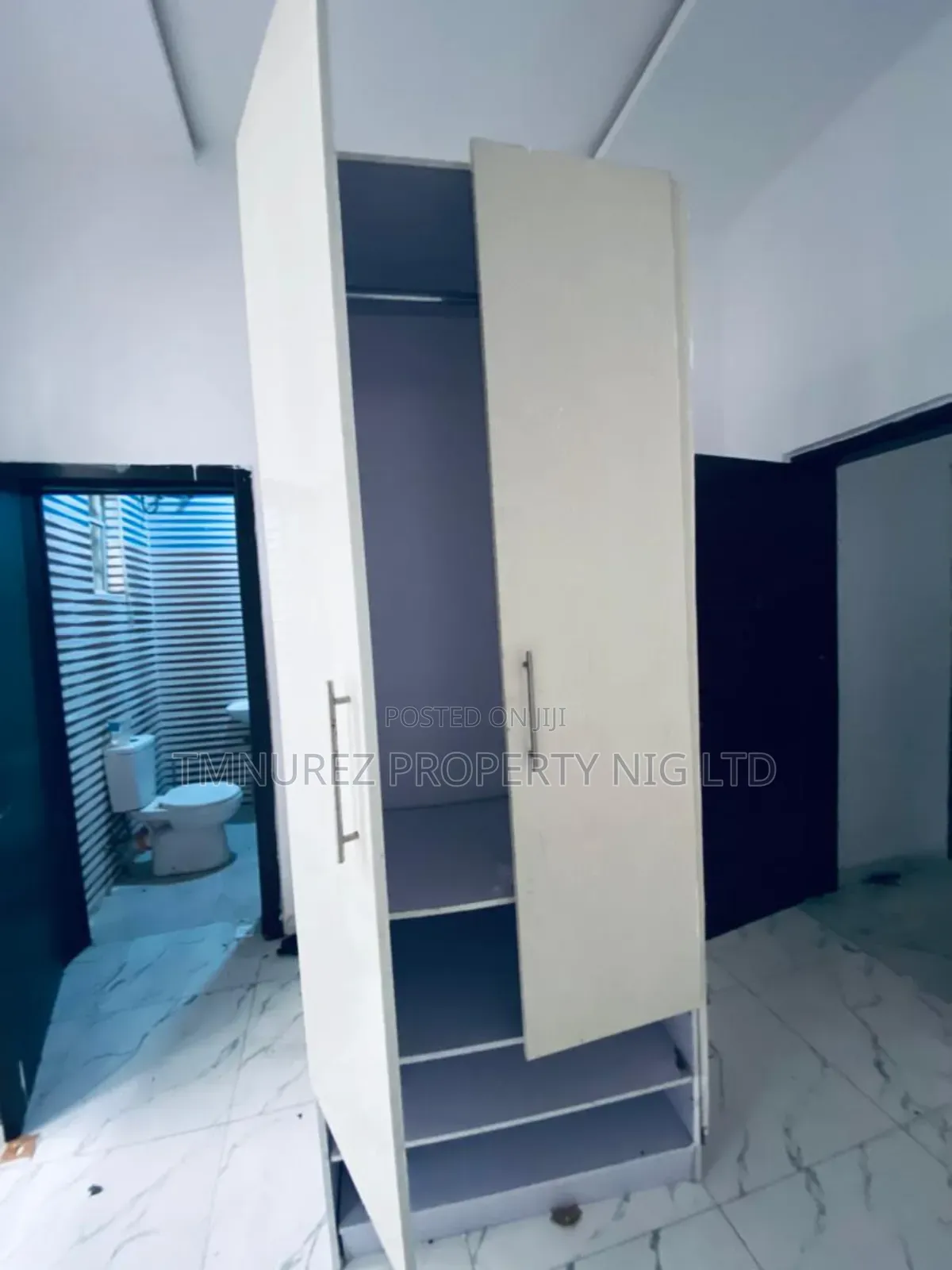 Studio Apartment in Orchild Road, Chevron for rent