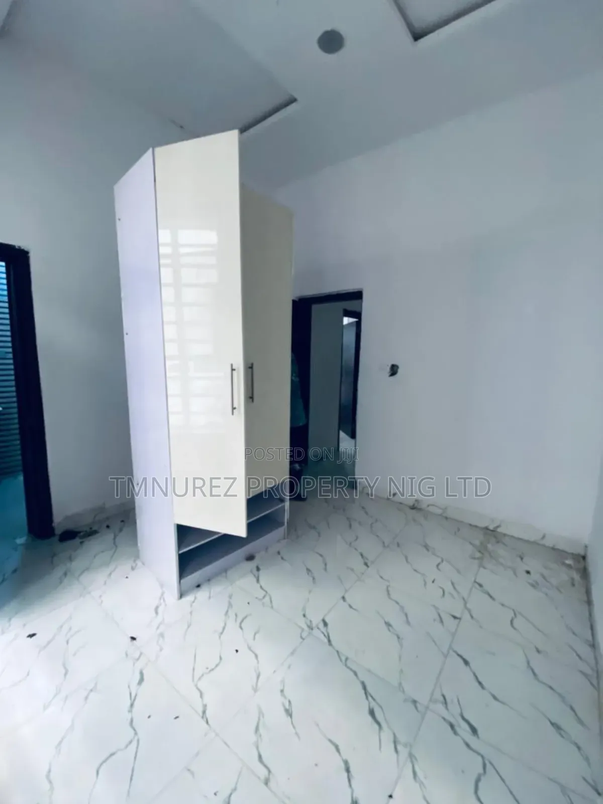 Studio Apartment in Orchild Road, Chevron for rent