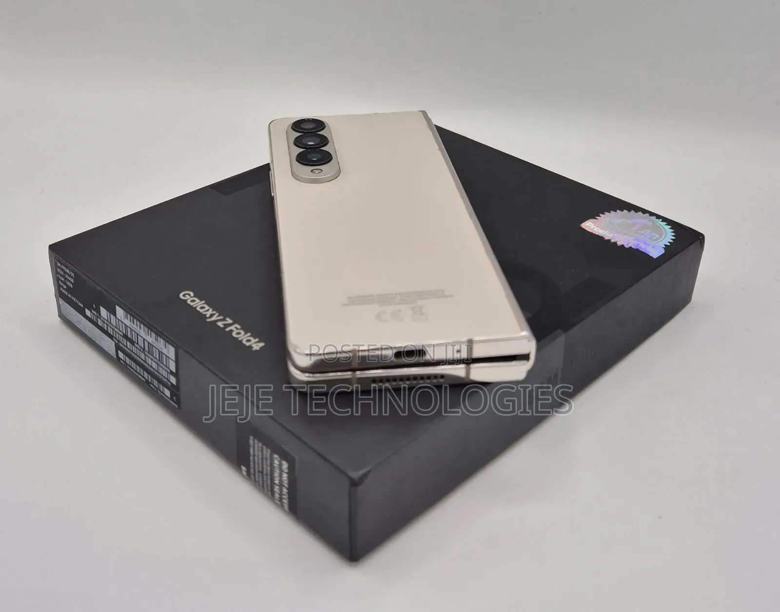 Samsung Galaxy Z Fold4 256 GB Gold