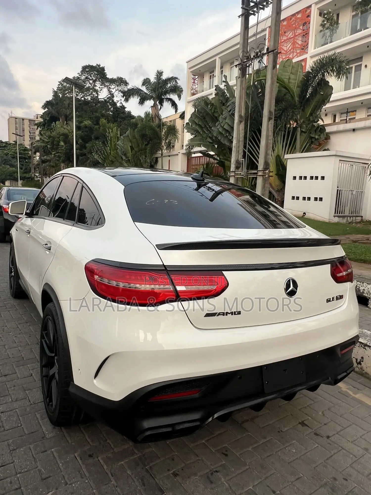 Mercedes-Benz GLE-Class AMG GLE 63 4MATIC 2016 White
