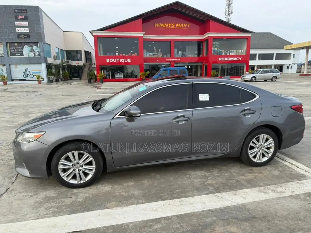 Lexus ES 350 FWD 2015 Gray