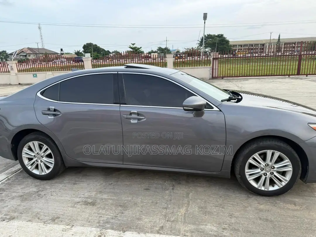 Lexus ES 350 FWD 2015 Gray