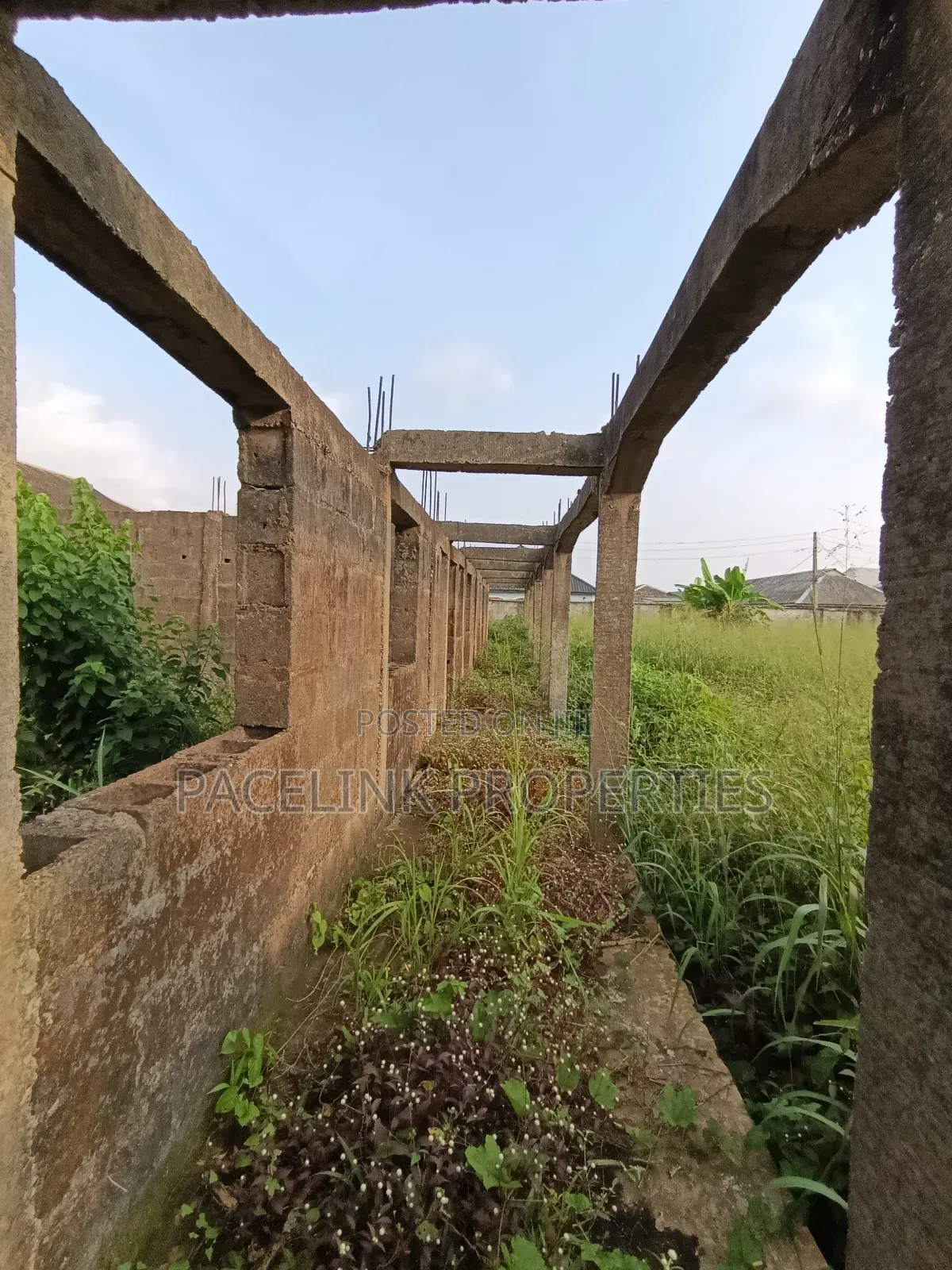 10bdrm Block of Flats in Ado-Odo/Ota for sale