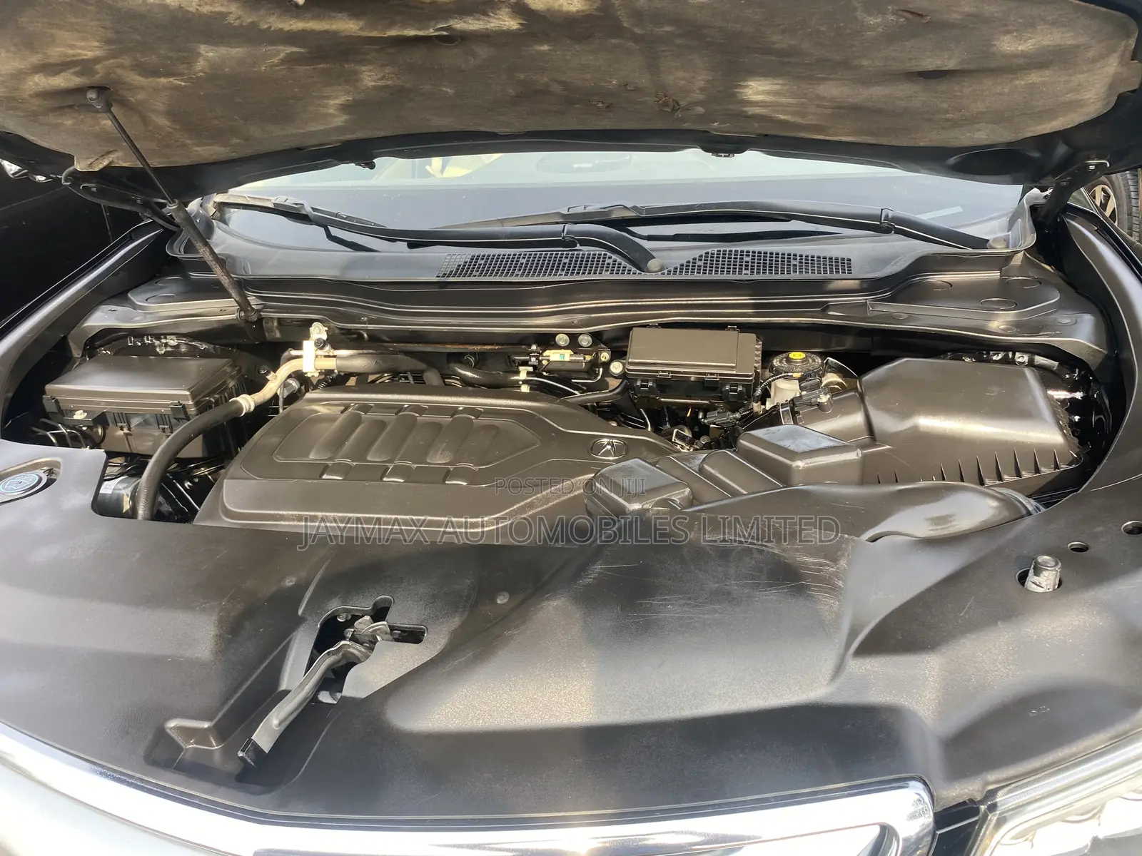 Acura MDX Advance and Entertainment Packages 4dr SUV (3.5L 6cyl 6A)