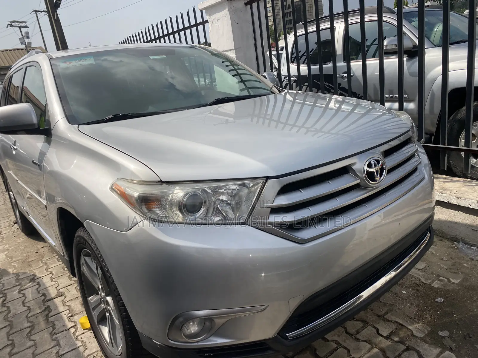 Toyota Highlander Limited 3.5l 4WD 2013 Silver