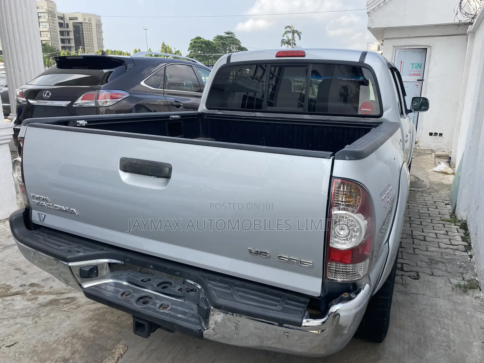 Toyota Tacoma 2010 Silver