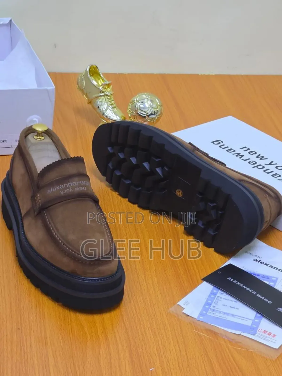 Lv Dry Suede Shoes