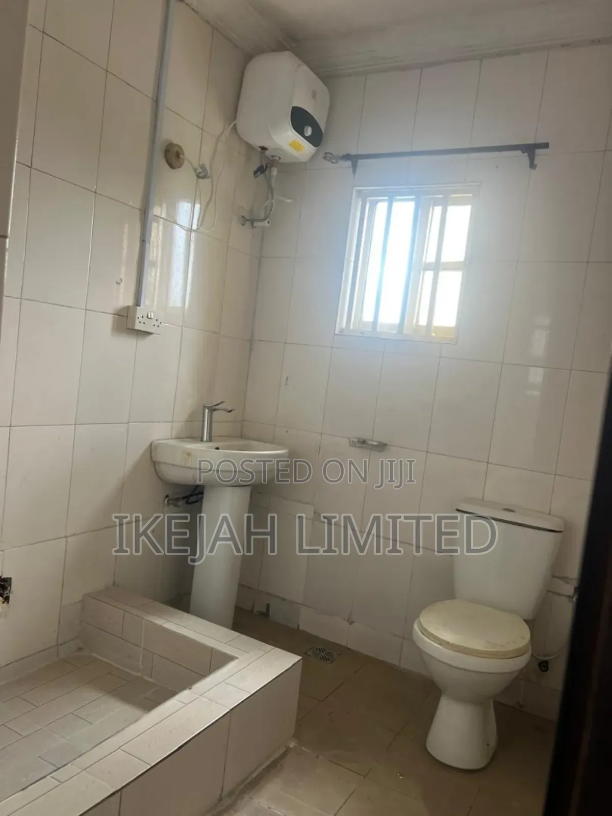 2bdrm Apartment in Ifako-Ogba for rent