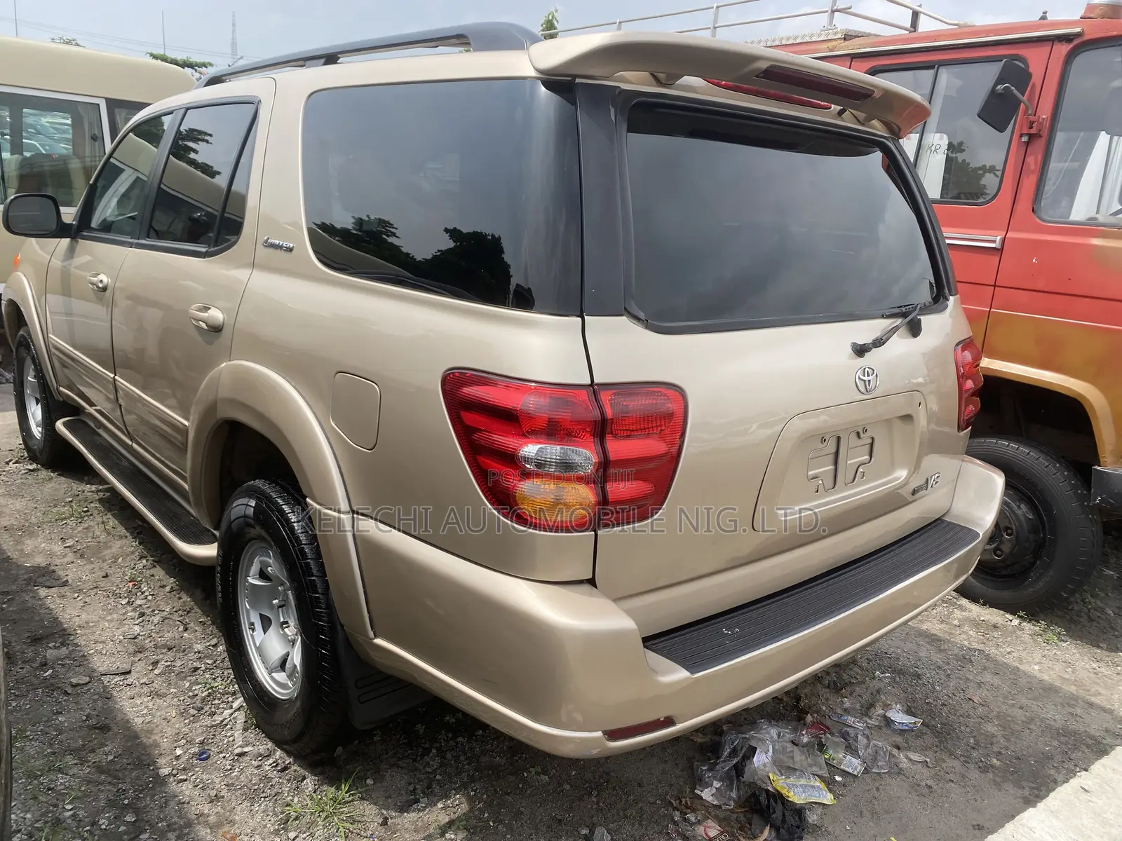 Toyota Sequoia SR5 4dr SUV (4.7L 8cyl 4A) 2003 Gold