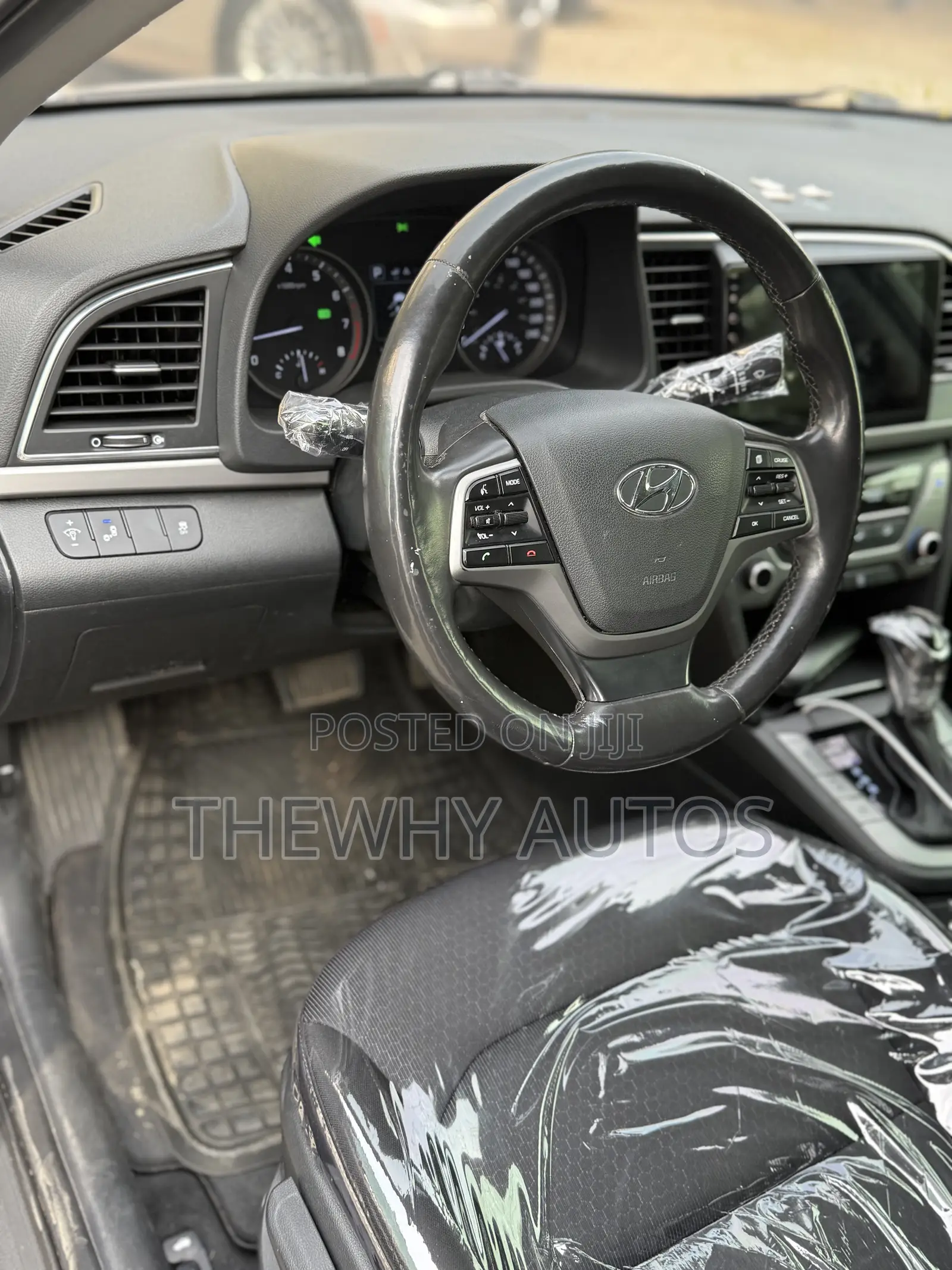 Hyundai Elantra ECO Sedan FWD (1.4L 4cyl 7A) 2017 Silver