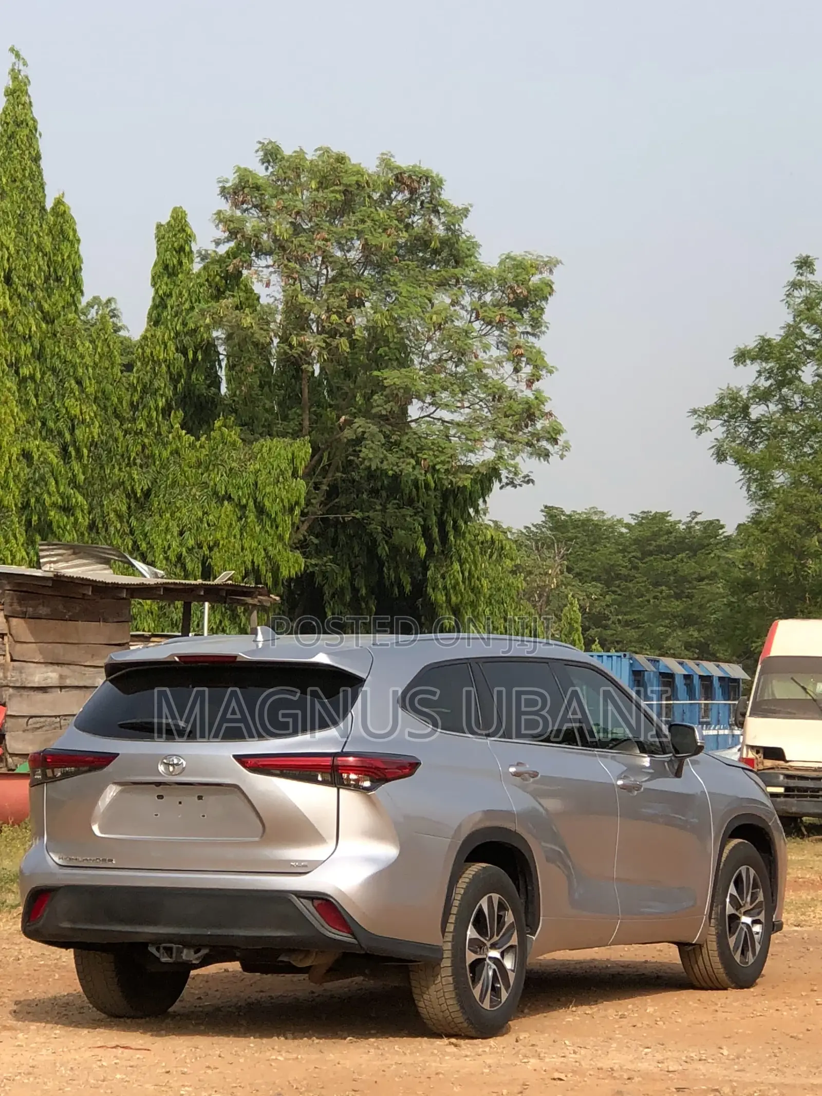 Toyota Highlander XLE 2022 Gray